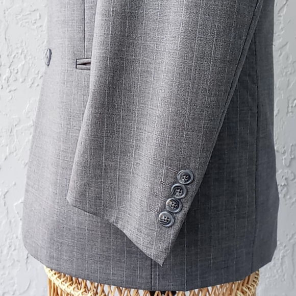 Gianfranco Ferre Vintage Men's Pin Stripe Blazer - Picture 6 of 15